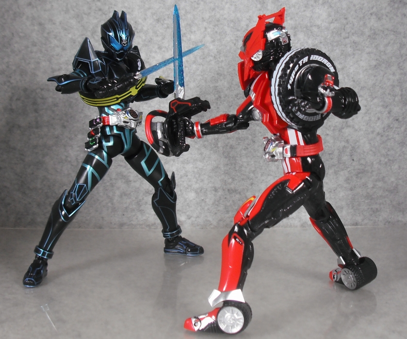 S.H.Figuarts 「仮面ライダーダークドライブ タイプネクスト」 レビュー