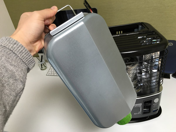 電源不要！オールドスクールなアラジン石油ストーブ[AKP-S247] | 専業