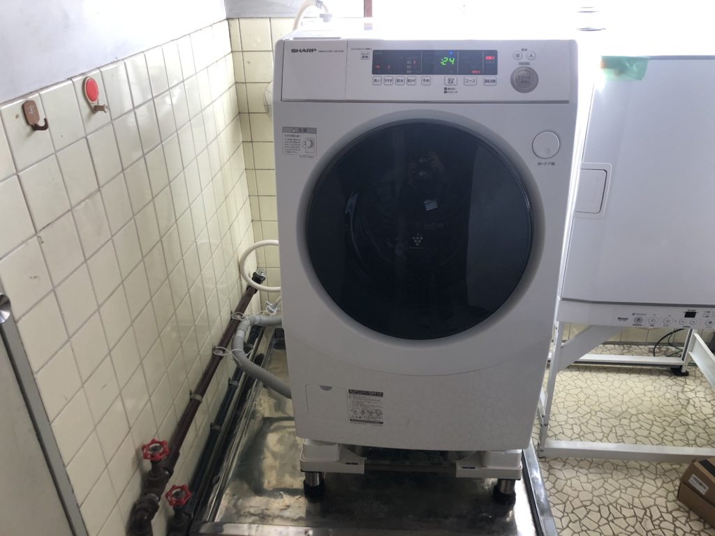 目黒区 上目黒 海外製洗濯機から国産ドラム式洗濯機の付け替え工事