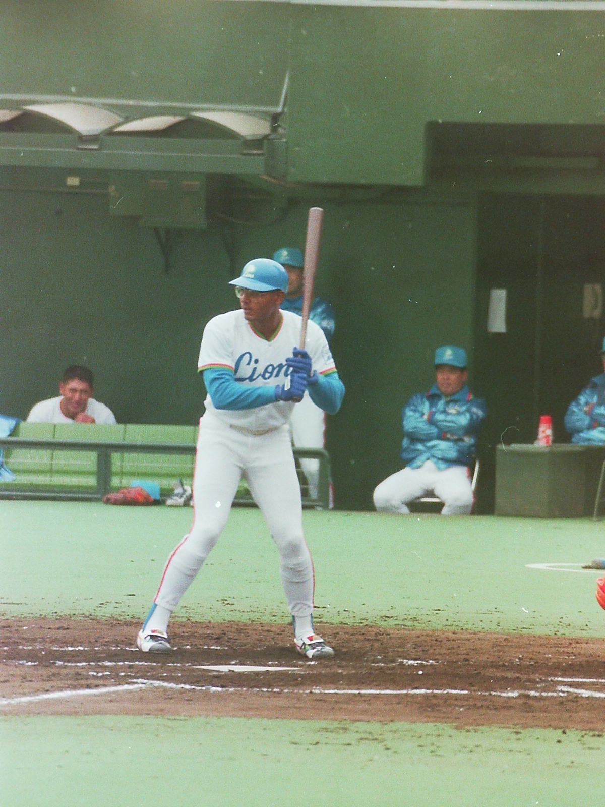 1990年代第1号の本塁打を放ったのはまさに当時最強チームのこの男