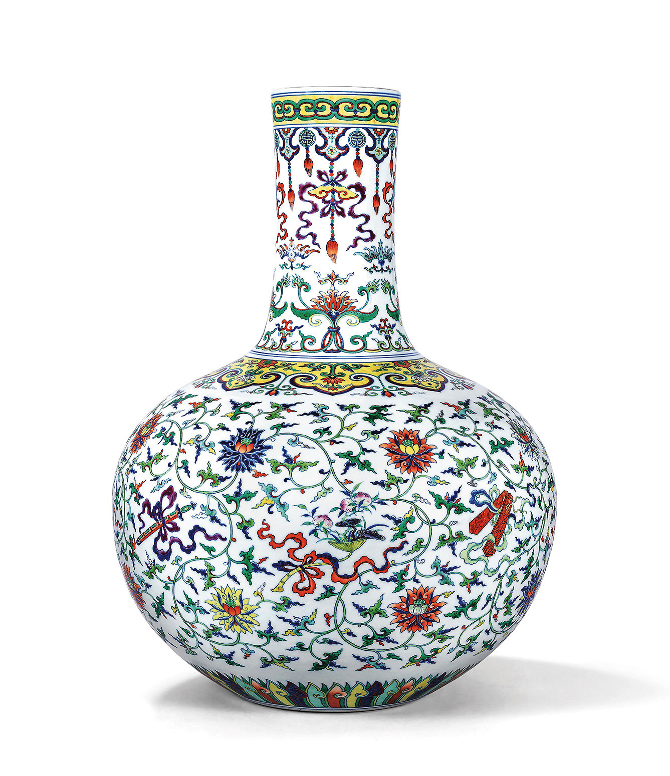 乾隆洋彩天球瓶与宣德青花碗领衔| 厦门博乐德2021秋拍.连拍臻动态