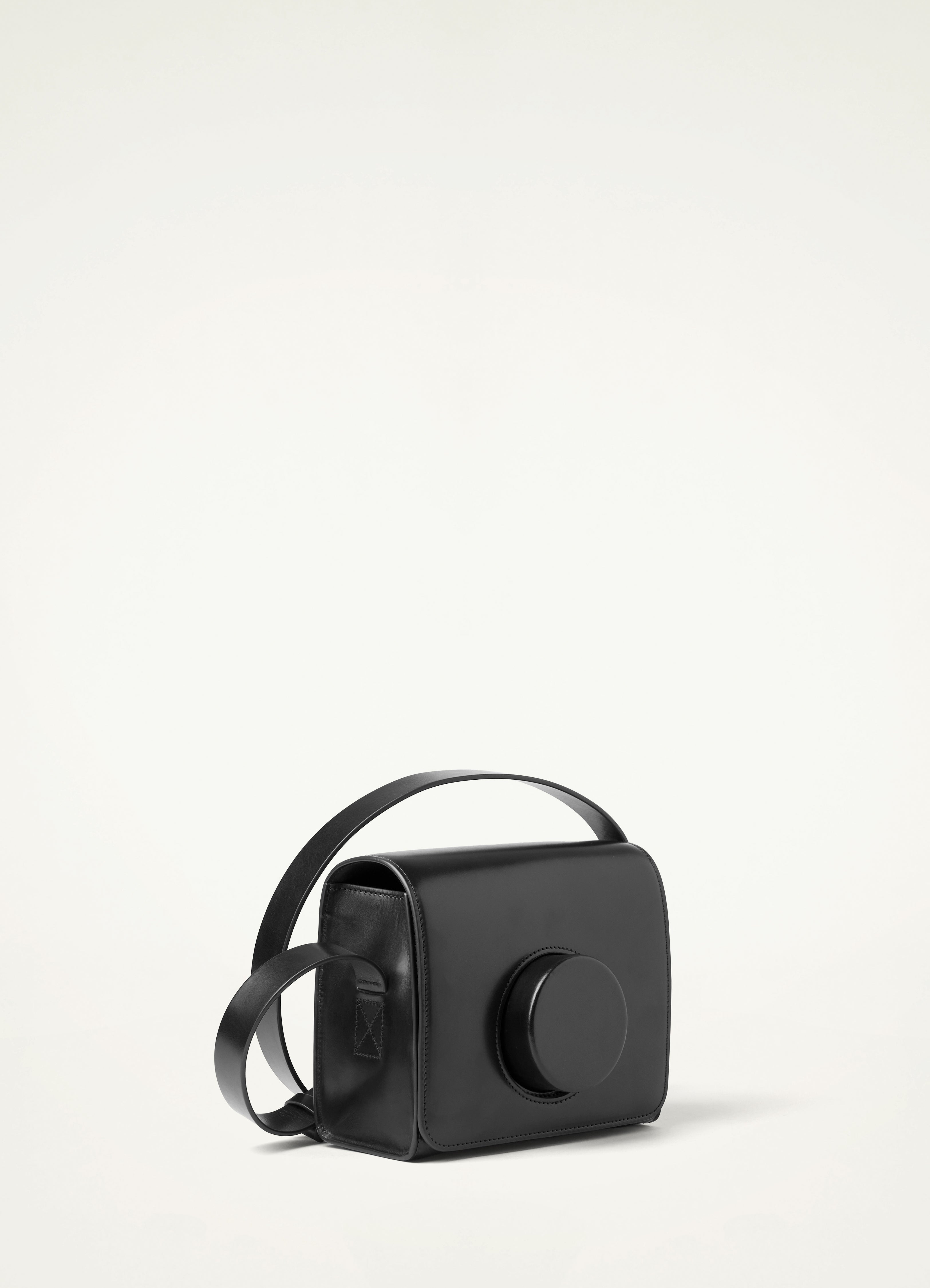 BG245LL071_BK999_PS01.jpg?v=