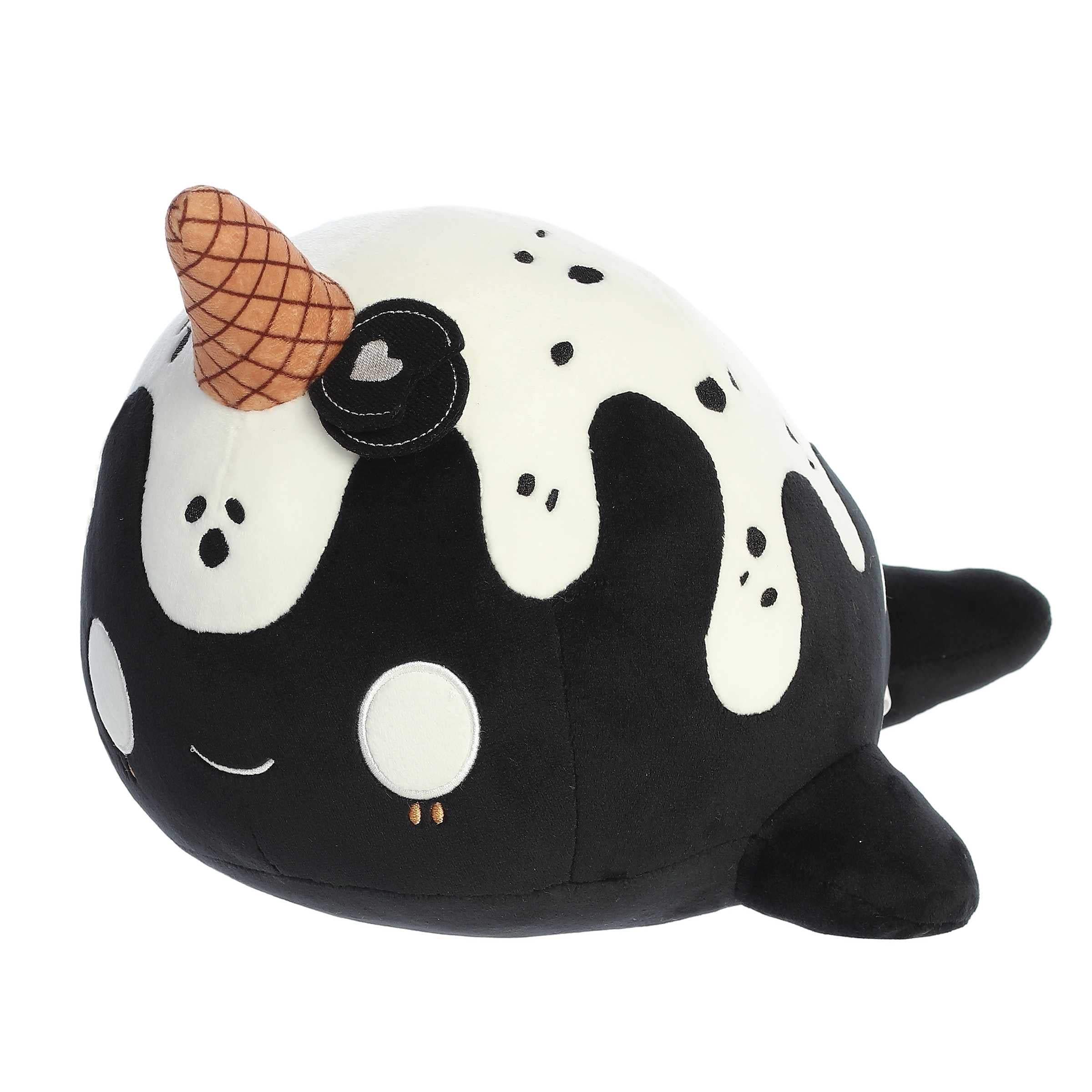 Cookies & Cream Nomwhal - Cuddly Tasty Peach Plushies - Aurora