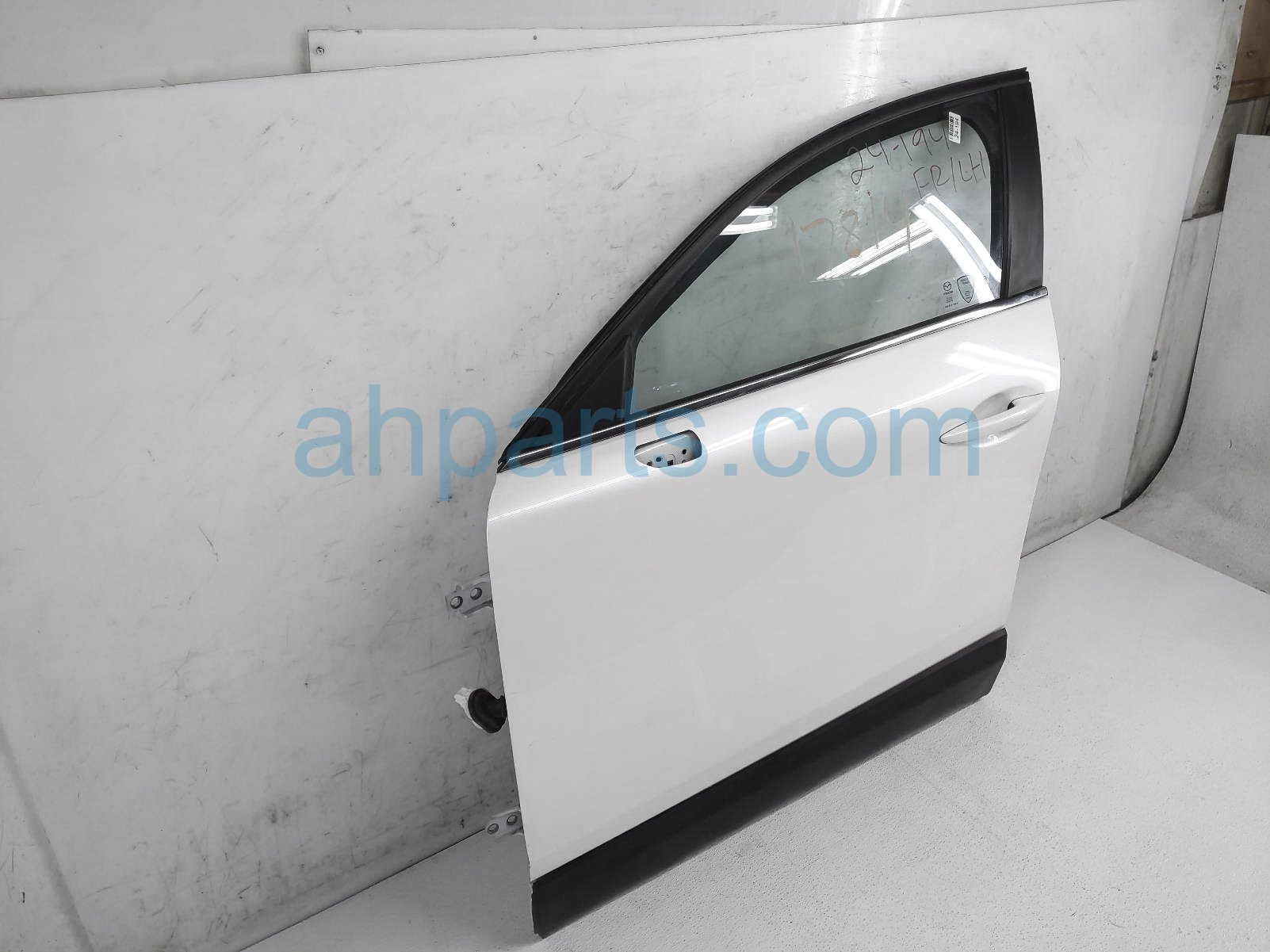 2021 Mazda Cx-30 Front Driver Door - White - No Mirror/trim DAY2