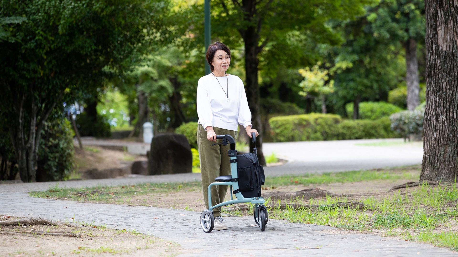 3輪歩行車「トライウォーカー」廃番のお知らせ | お知らせ| 株式会社