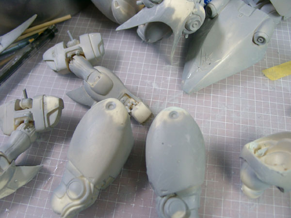 ボークス 1/220 ガレージキット クィンマンサの製作記 - MODELGRAPH.ALFAIM