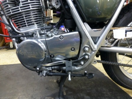 SR400純正バックステップ - 川和モーターサイクルのブログ