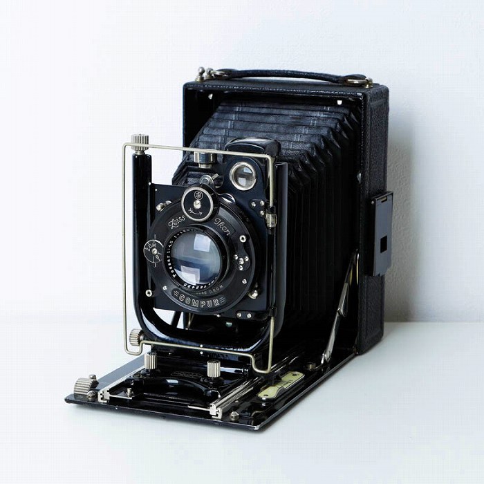 フィルムカメラ：大判カメラ