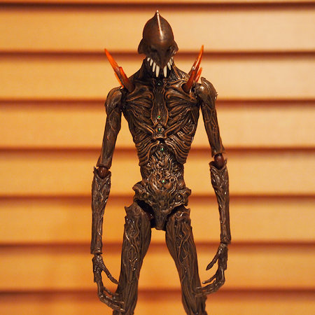 figma 巨神兵 - エスムスザイン es muss sein