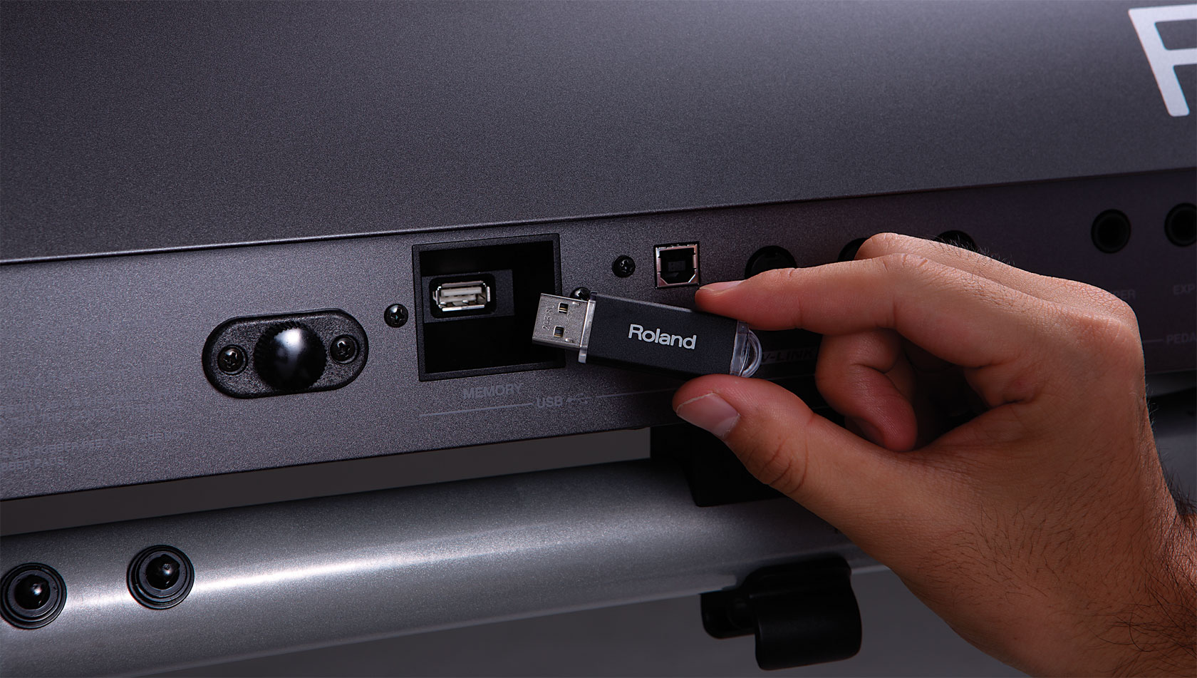 Roland - V-Combo VR-700 | Stage Keyboard