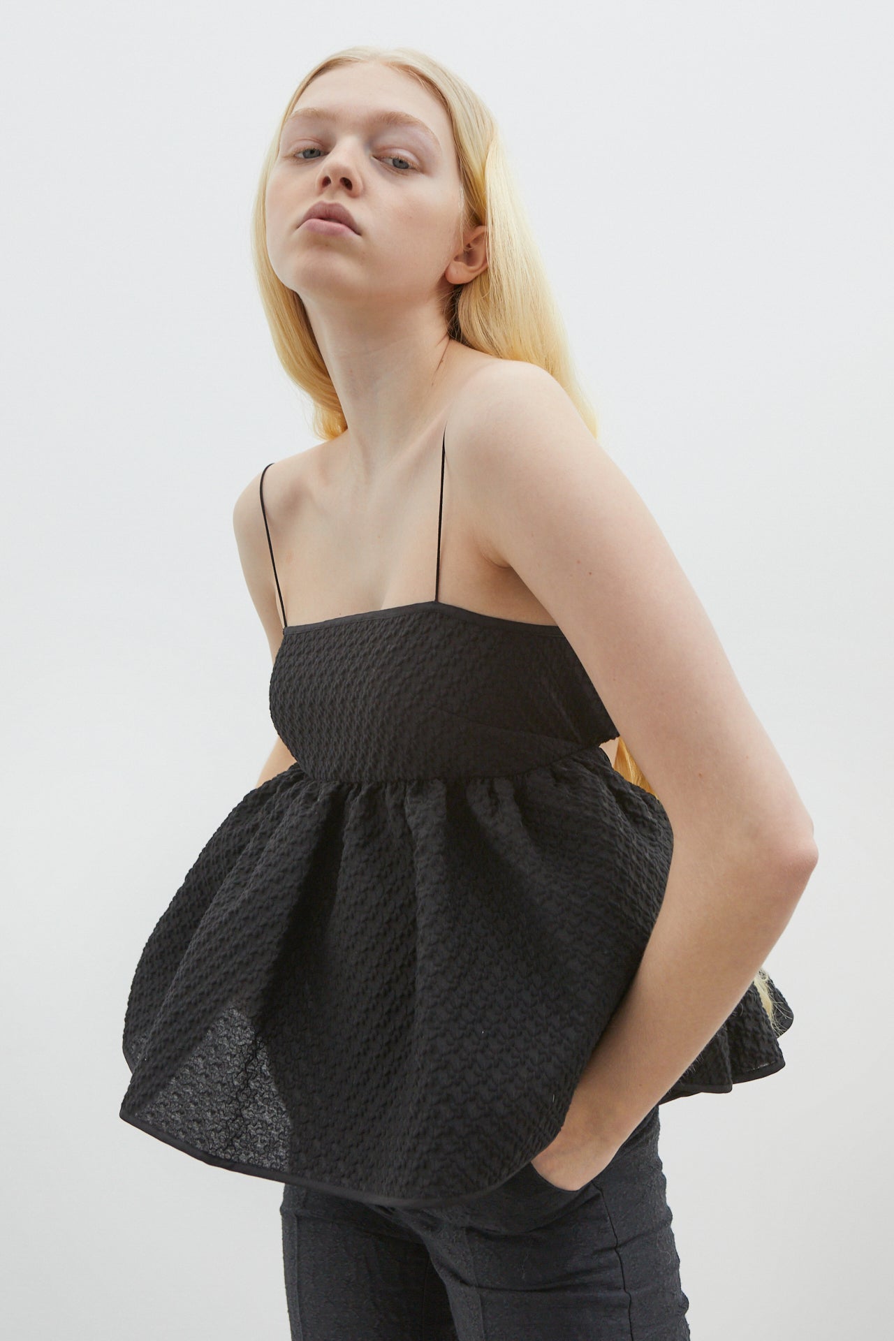 SELENA | TOP BLOSSOM MATELASSÉ BLACK