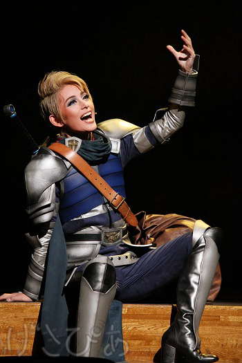 月組新トップ珠城りょう、カリスマ性を絶賛される！――宝塚歌劇月組公演