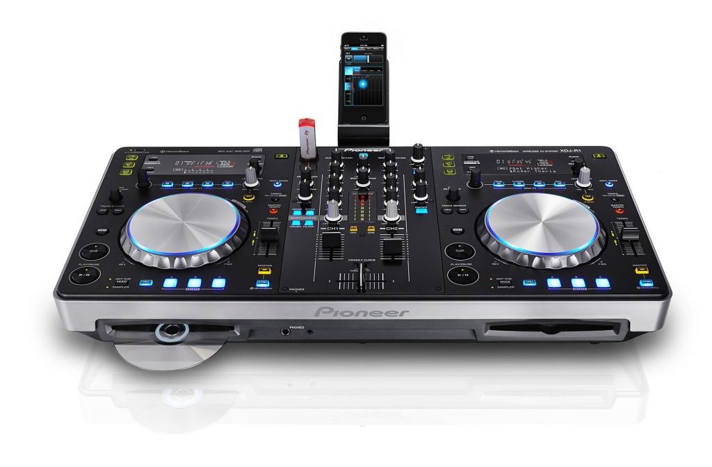 Pioneer XDJ-R1 Controller: DJ's swiss army knife – DJWORX
