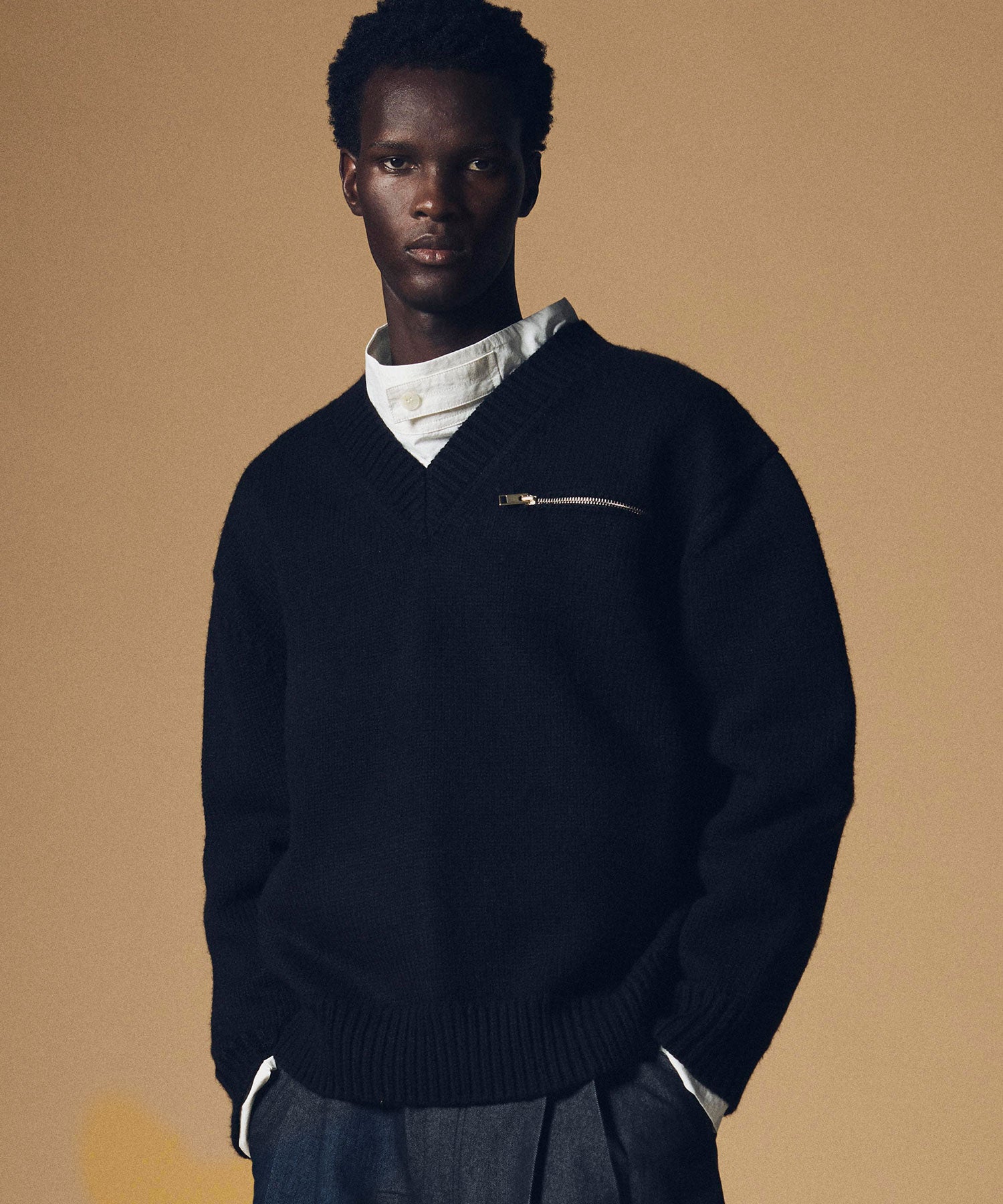 畦編み Vネック ジップアップニットプルオーバー