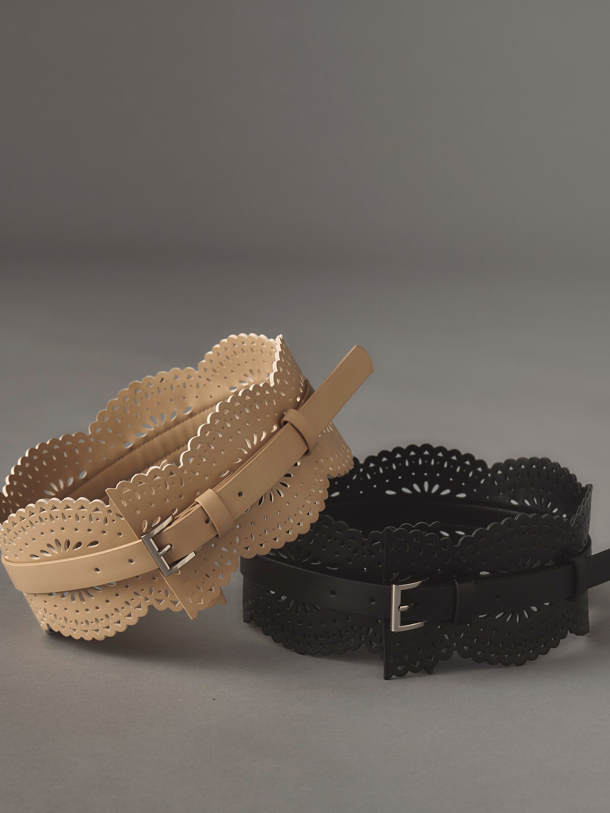 レザースカラップベルト | エミリアウィズ 公式オンラインストア