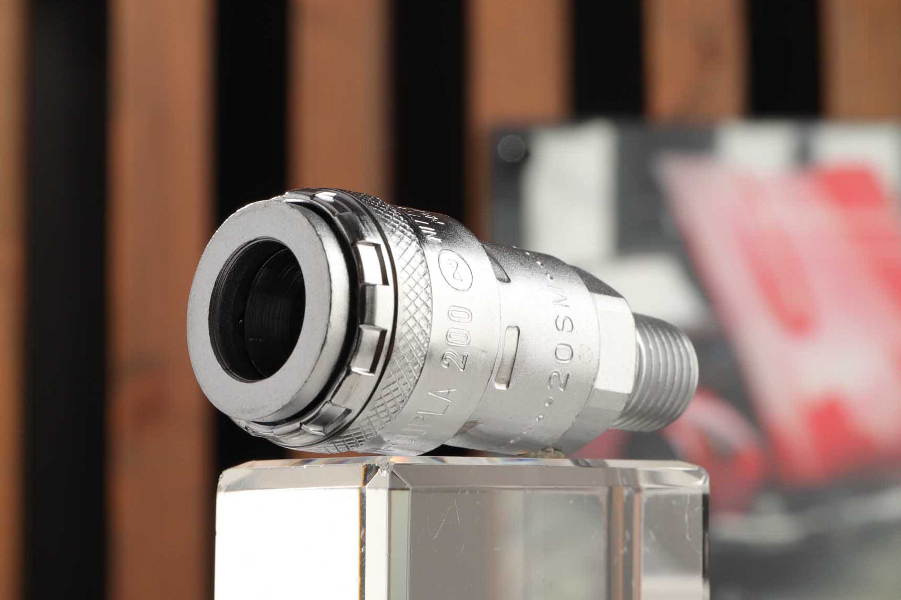 日東工器 200-20SM ワンタッチカプラ 1/4ソケット おねじ