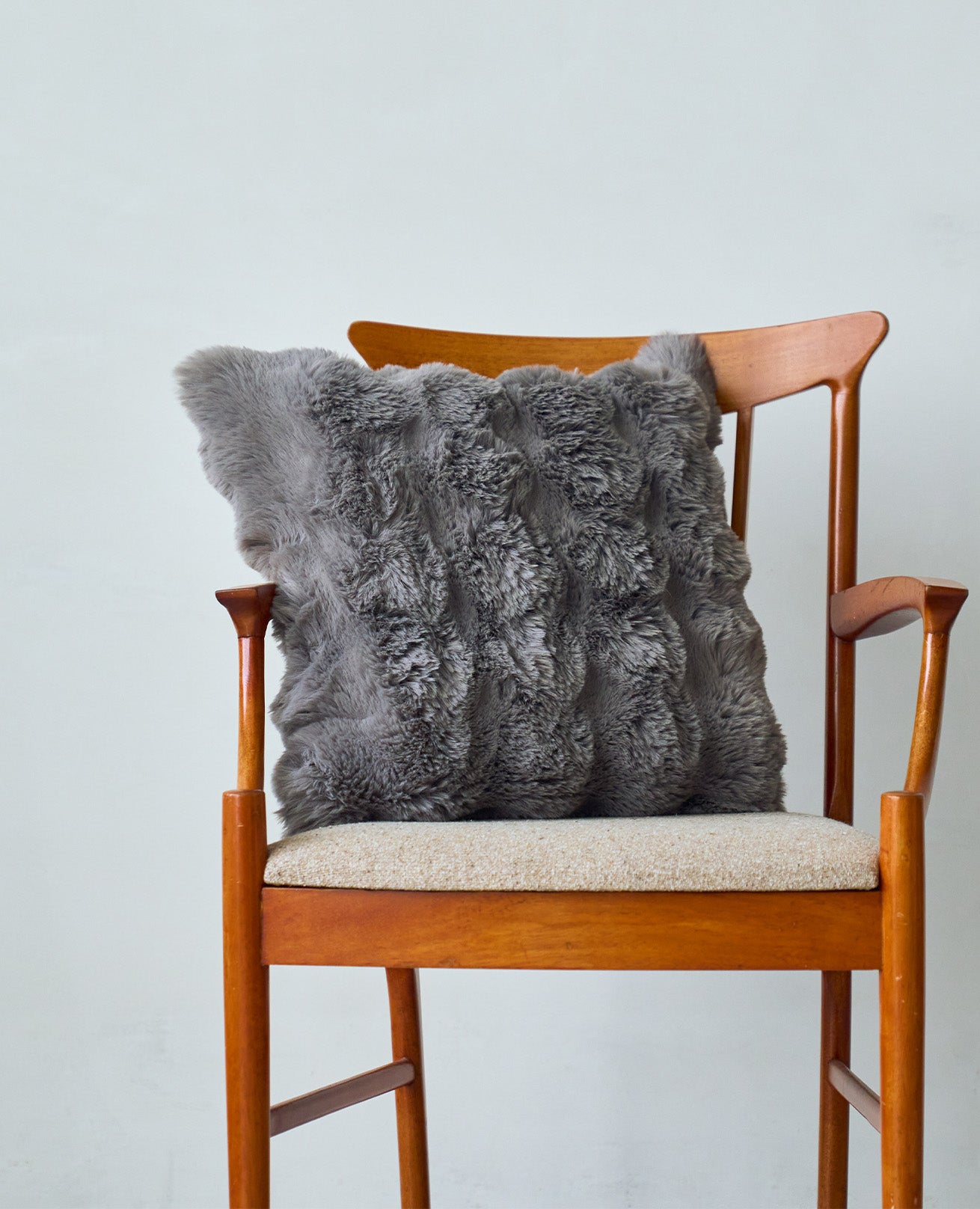 CUSHION 01 GRAY – VOFF JAPAN