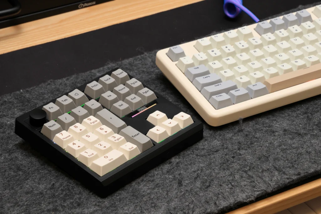 Epomaker Galaxy70レビュー！ コトコト系75%キーボード｜併用に