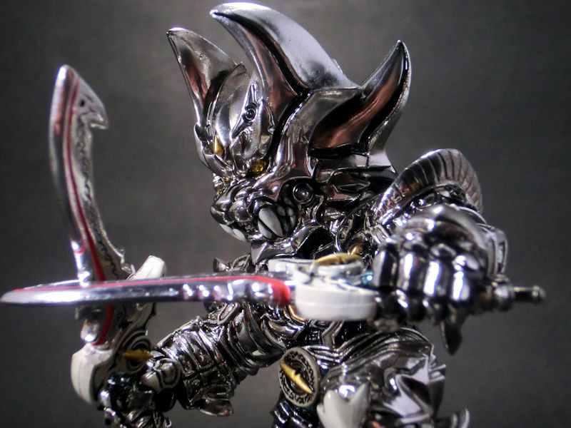 玩栗犬と、デフォルメ魔戒コレクションシリーズ ガロ＆ゼロ メッキver