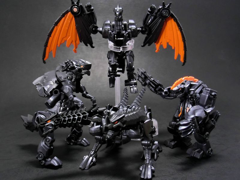 玩栗犬と、トランスフォーマー 最後の騎士王 インファーノカス | 玩栗