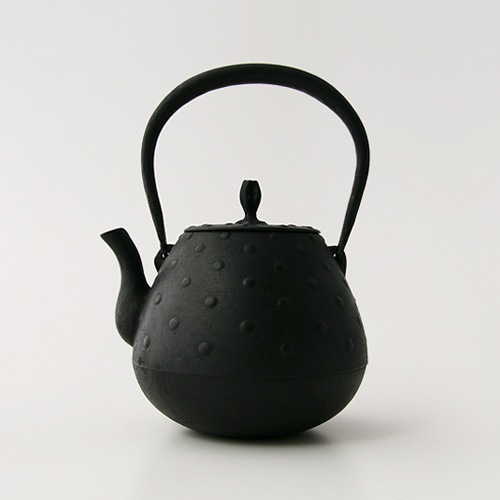 南部鉄器 鉄瓶 / 南部鉄瓶 / 釜定 / 秋の実あられ [ やかん 日本製 ih