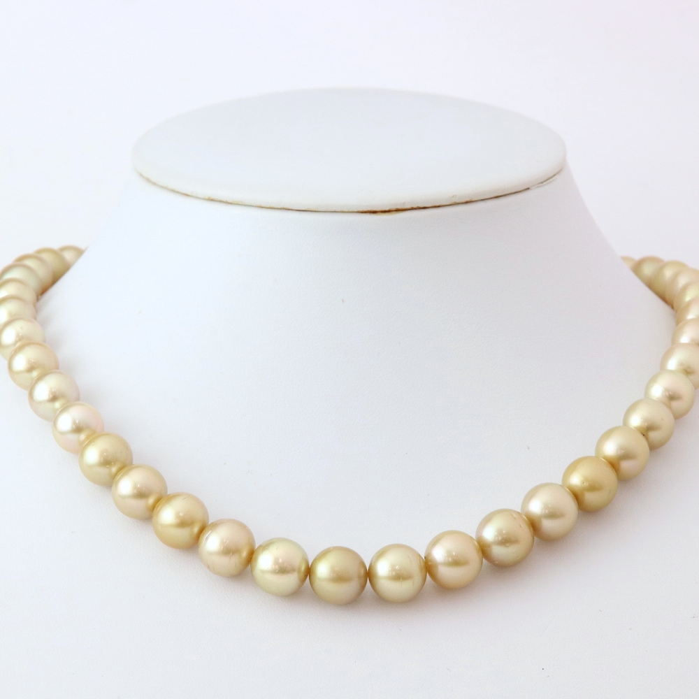 白蝶ゴールデンパールネックレス【大きさ8.2-10.9mm・長さ44cm】＜204