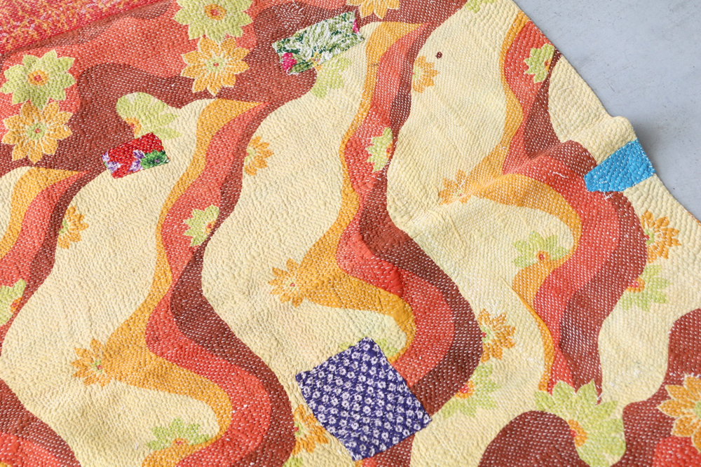 LIGHT YEARS(ライト イヤーズ)より、ヴィンテージキルトが多数入荷