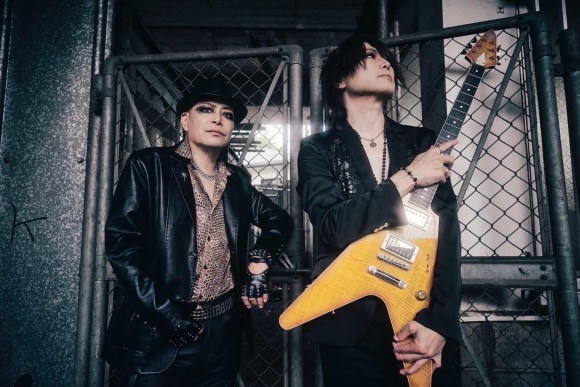 元「黒夢」、現「VINYL」のギタリスト鈴木新が、2024年春まで教諭を