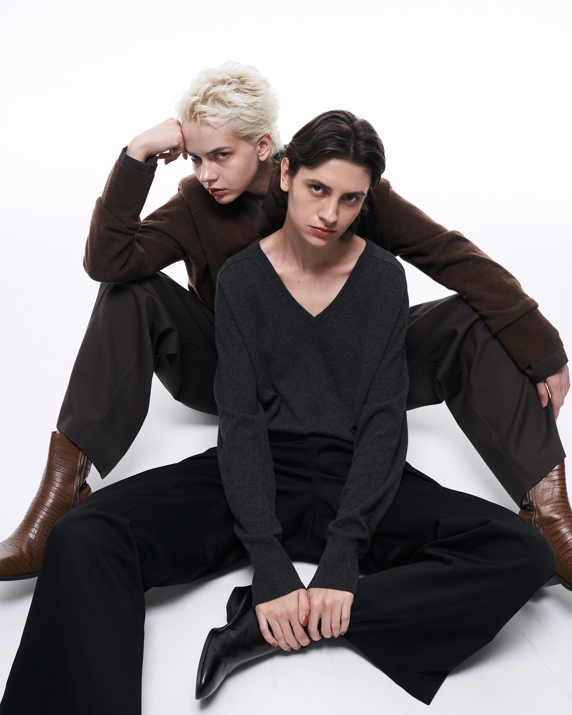 CASHMERE V-NECK KNIT – ILEAN