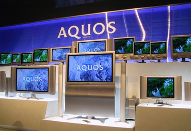 News：シャープ、高精細37V型など液晶TV「AQUOS」7機種を発表