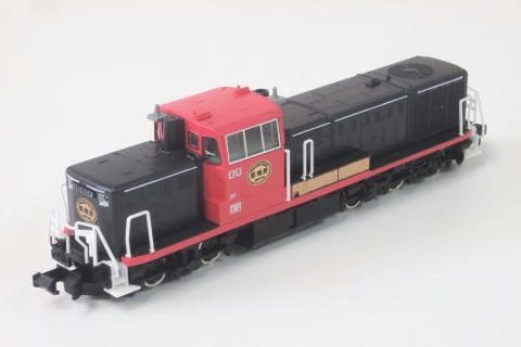 嵯峨野観光鉄道 NゲージDE10-1104 販売（2016年11月12日～） - 鉄道コム