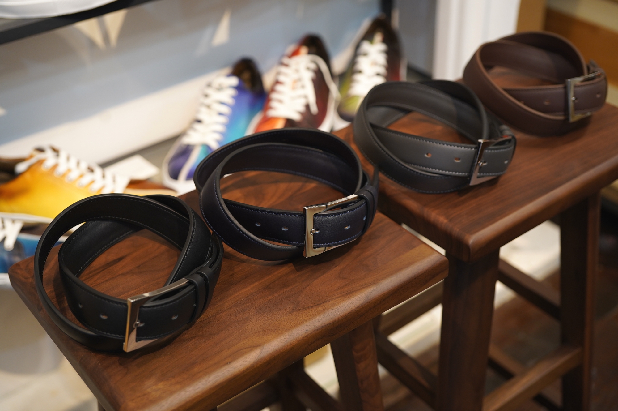 ル・ボナーさんにお願いした、キリっと素晴らしいベルトたちについて