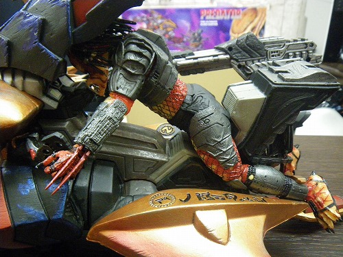 プレデターの必殺ビークル！！ネカの新作『ブレード・ファイター』を