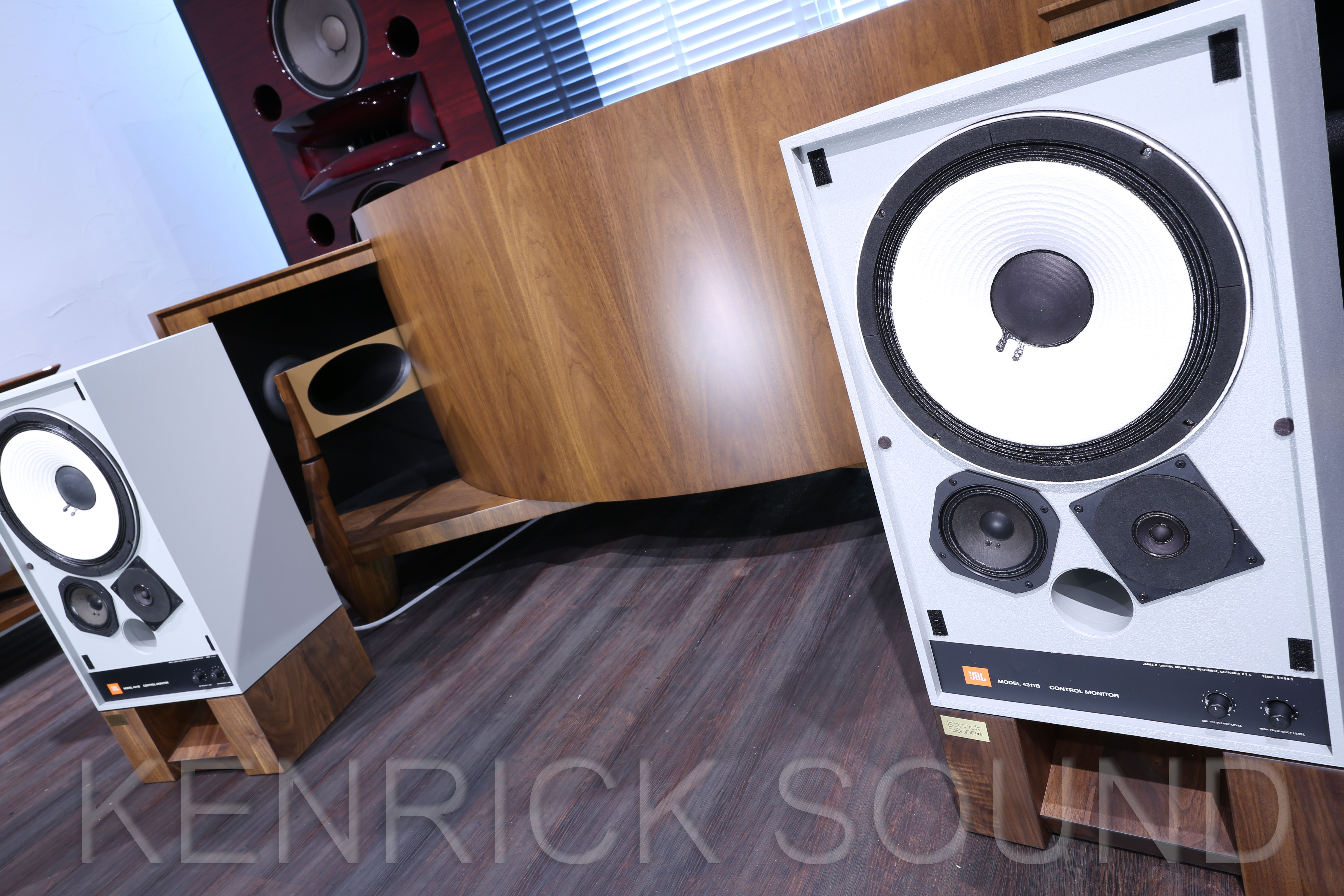 JBL 4311B Monitor Pair Speakers JBL ミドルクラス・スタジオ