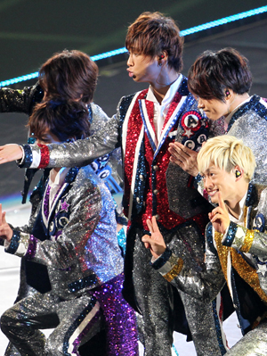 A.B.C-Zはデビューして4年、ジャニーズWESTは2年……ファンクラブ発足に