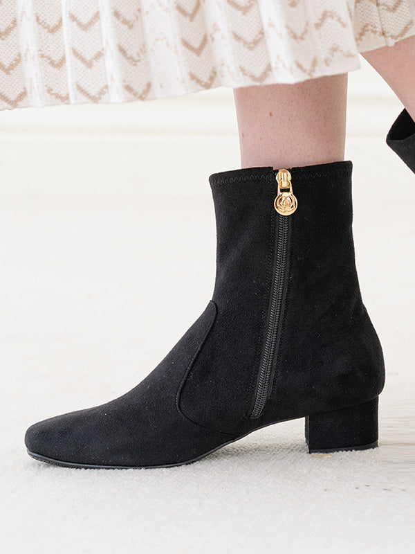 ブラックヴィーガンスエード ほわほわフラットブーツ– kay me