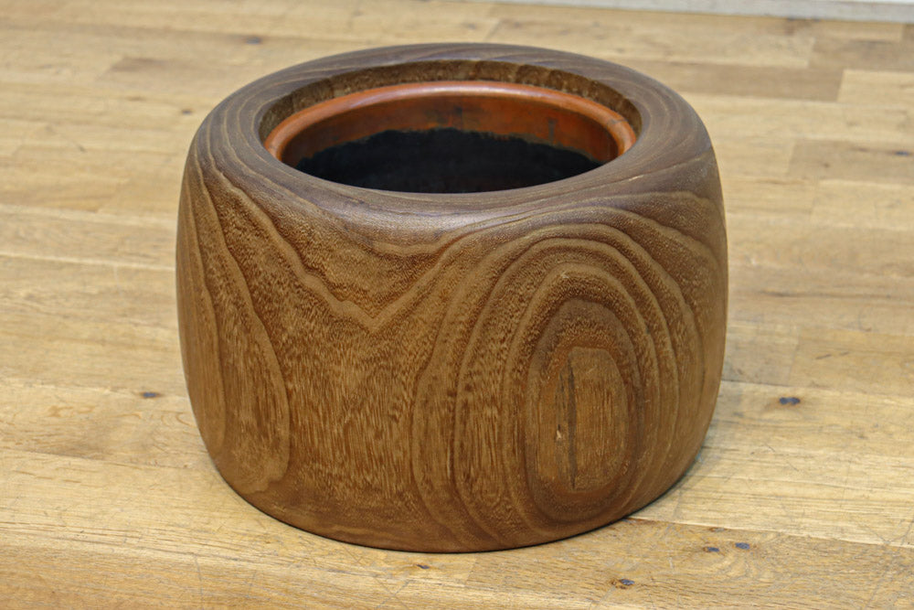 杢目が素晴らしい重厚感のある木製丸火鉢 DC8827 – 古福庵 [ KOFUKUAN
