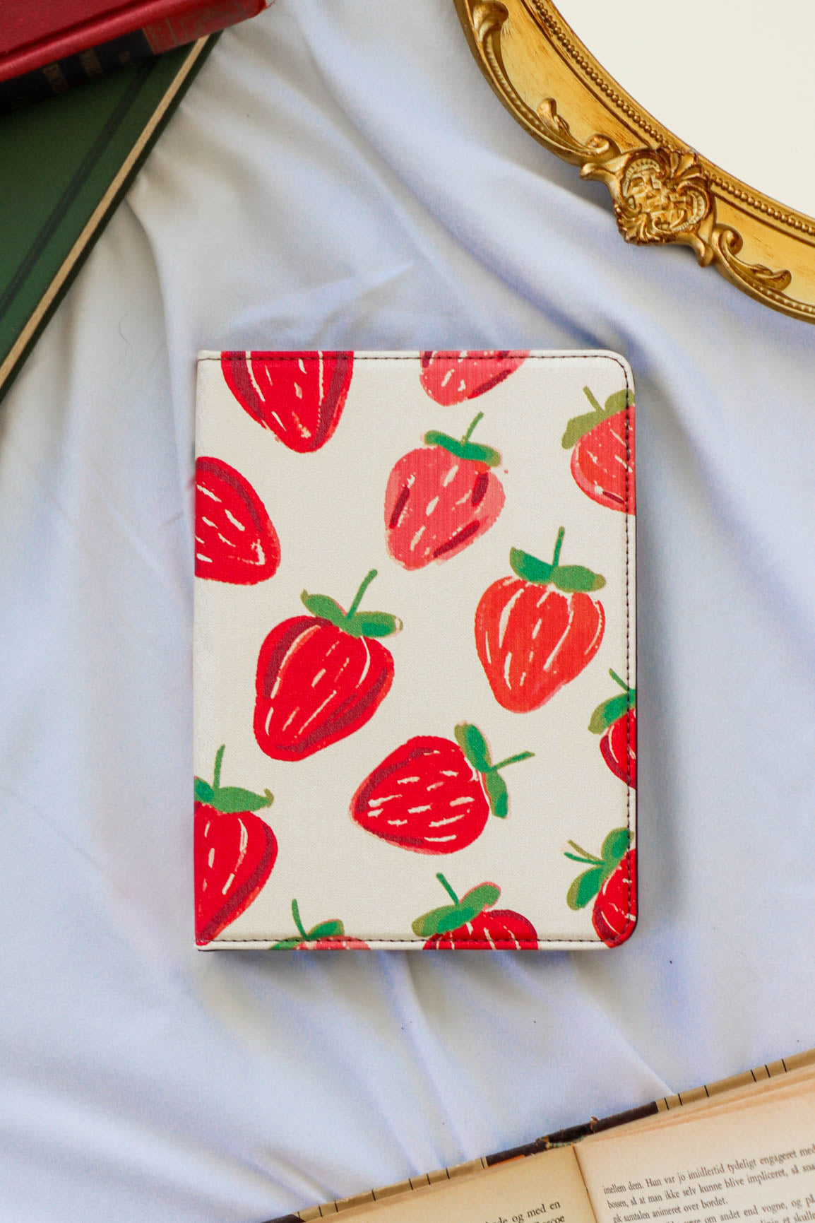 Berry Sweet Kindle Case – Lash Next Door