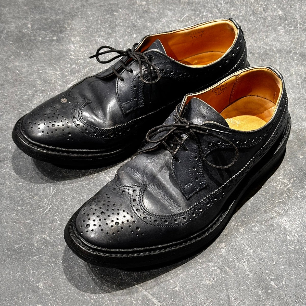 Tricker's】トリッカーズ ロングウイングチップ M5164 カーフ ネイビー
