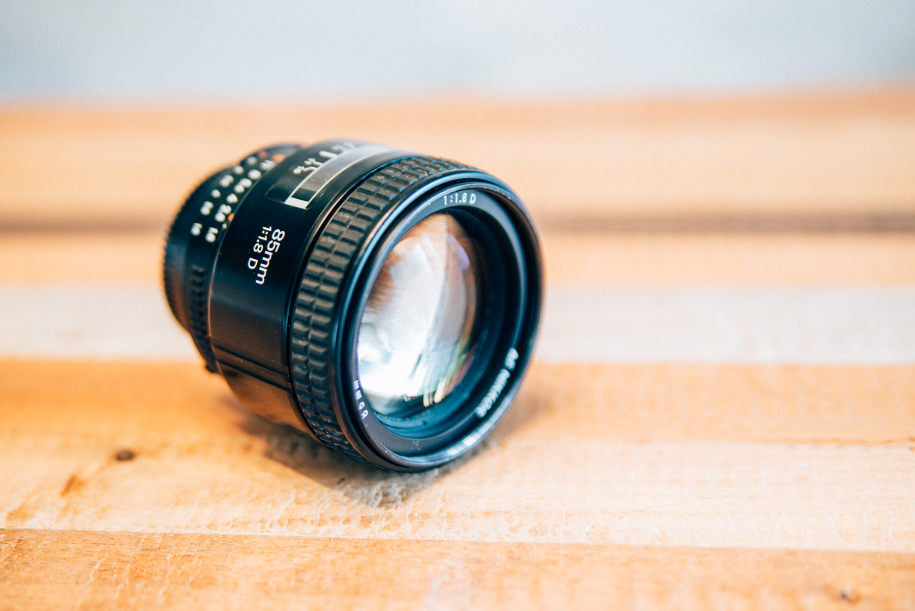 独特の世界観。「Nikon Ai AF Nikkor 85mm F1.8D」の魅力を紹介します