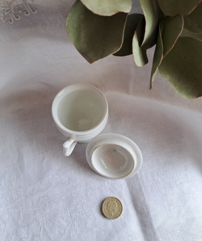 QT4598 フランス 白い クリームポット * ポア クレーム フランス