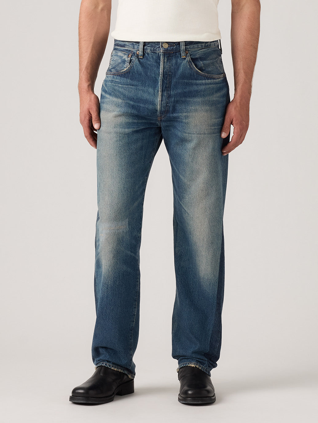 LEVI'S® VINTAGE CLOTHING 1955 501®ジーンズ ミディアムインディゴ