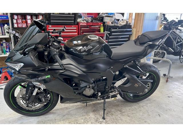ニンジャ ZX6R 点火プラグ交換 エンジンオイル交換 オイル