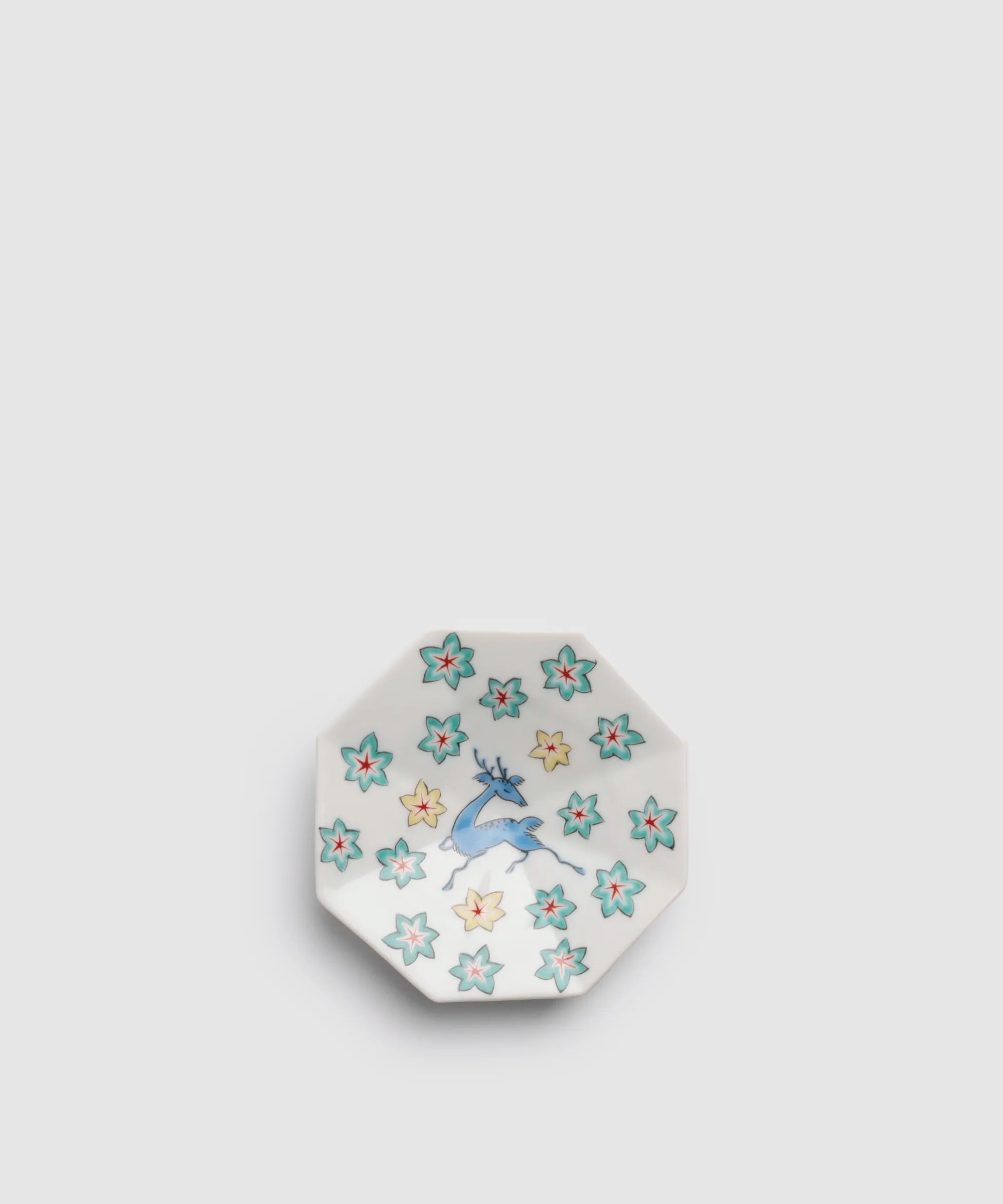 色絵鹿にモミジ文 - 八角型手塩皿 | 有田焼(ありたやき)の専門通販