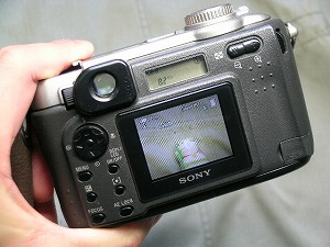 デジタルカメラ：ソニー サイバーショット DSC－S75について その1