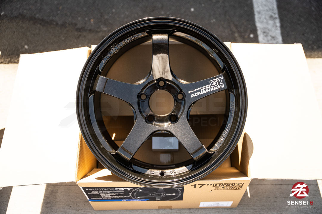 Advan GT Beyond / 17x9.5 +45 / 5x114.3 / Racing Titanium Black