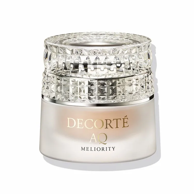 AQ ミリオリティ リペア トリートメント セラム ファンデーション