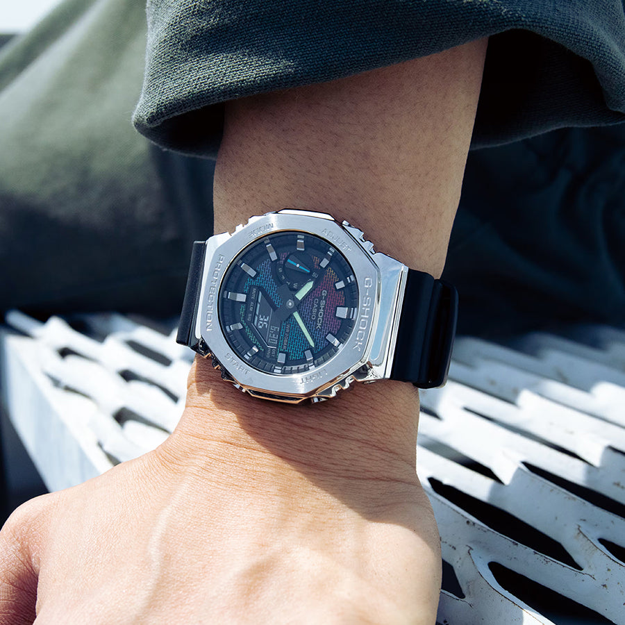 G-SHOCK レインボー ブリック ウォール メタルカバード GM-2100RW-1AJF