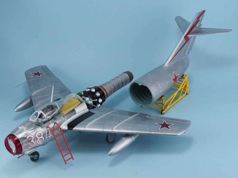 タミヤ ミコヤン-グレビッチ MiG-15bis クリアエディション