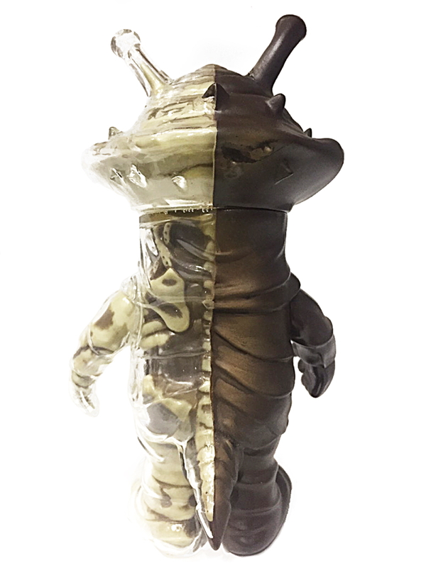 大人気のSECRET BASE製「X-RAY カネゴン」に待望のフル彩色版登場